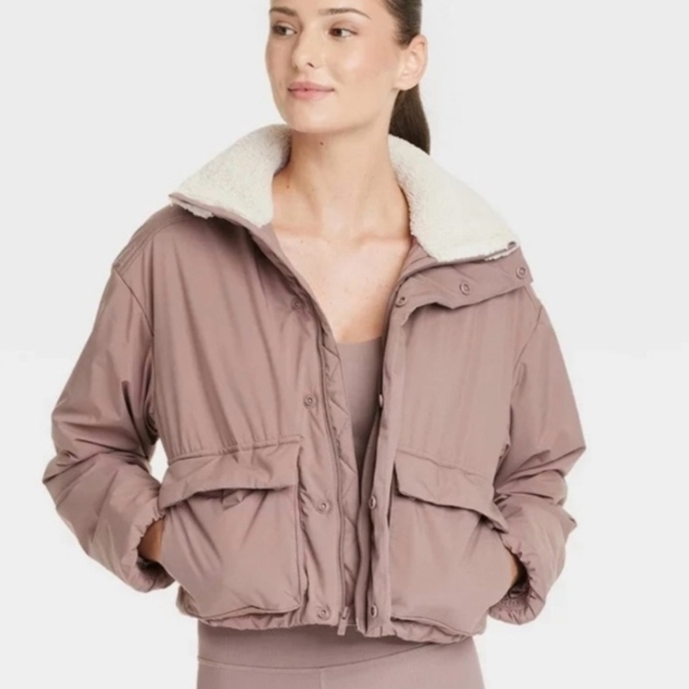 ALL IN MOTION WOMENS CROPPED PUFFER JACKET COAT IN TAN SIZE SMALL NWT